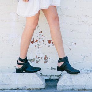 Matisse Talon Leather Wrap Mule Bootie Size 8